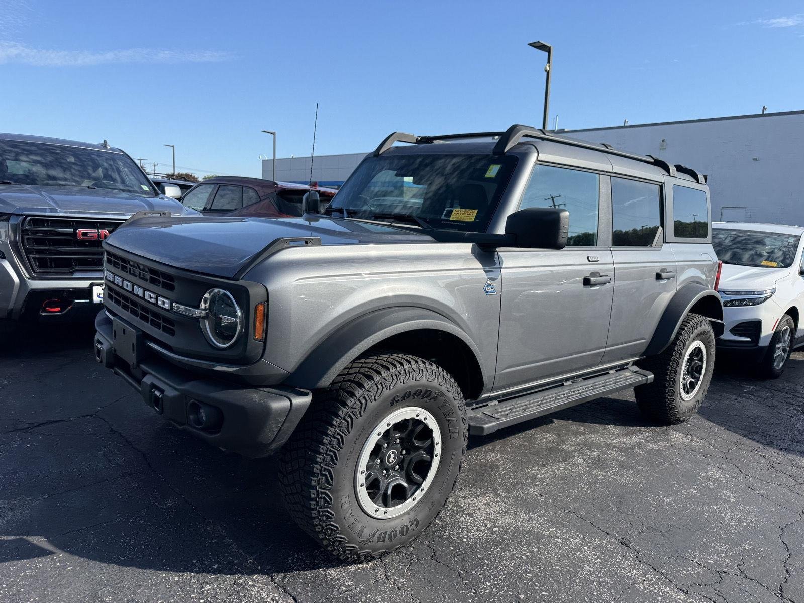 Used 2023 Gy Ford Base image 2