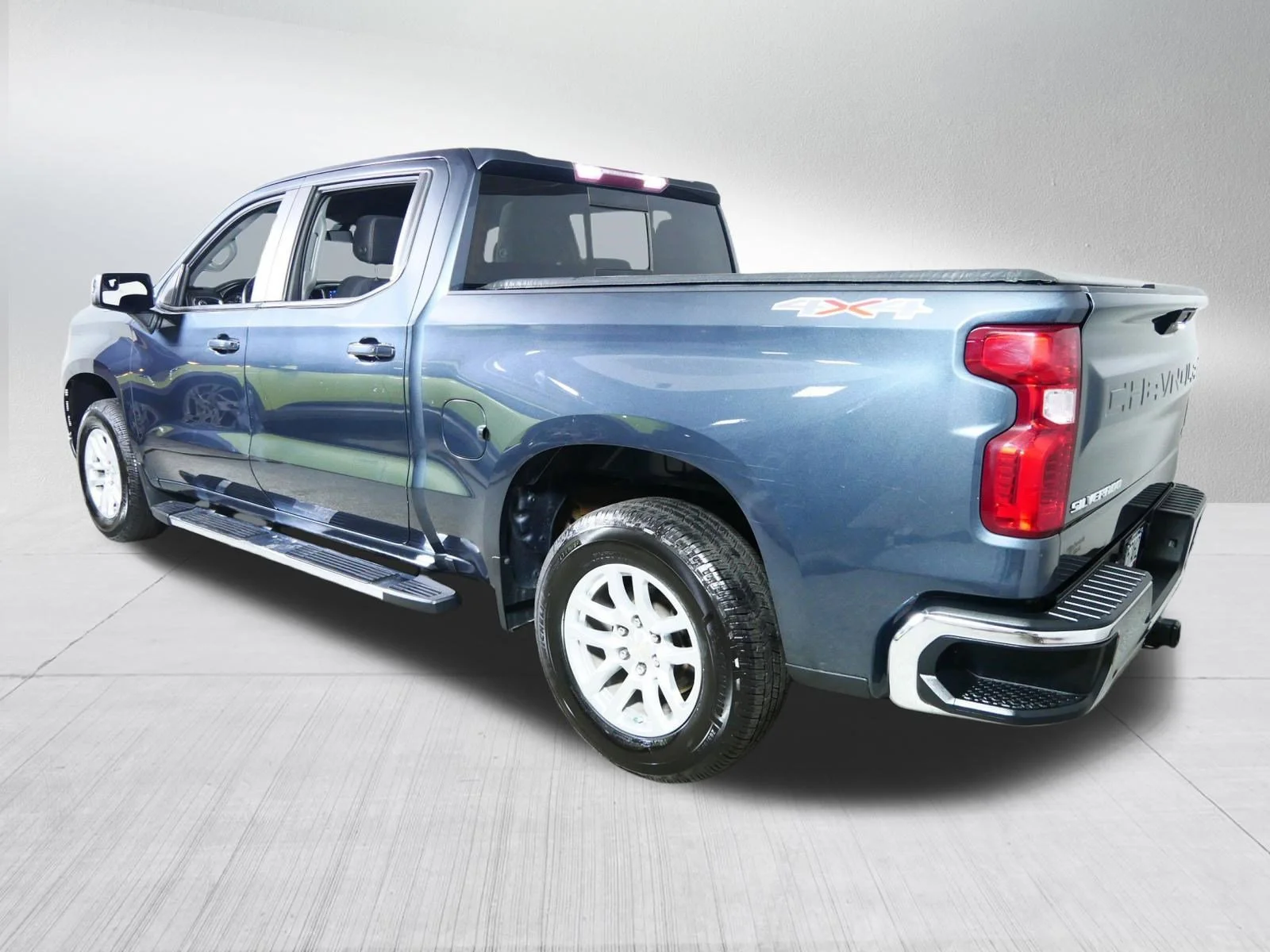 Used 2019 Shadow Gray Metallic Chevrolet LT image 5