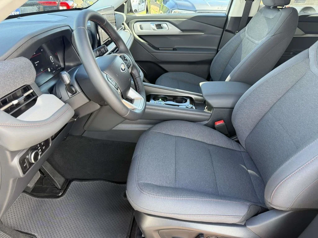 New 2026 Agate Black Metallic Ford Active image 22