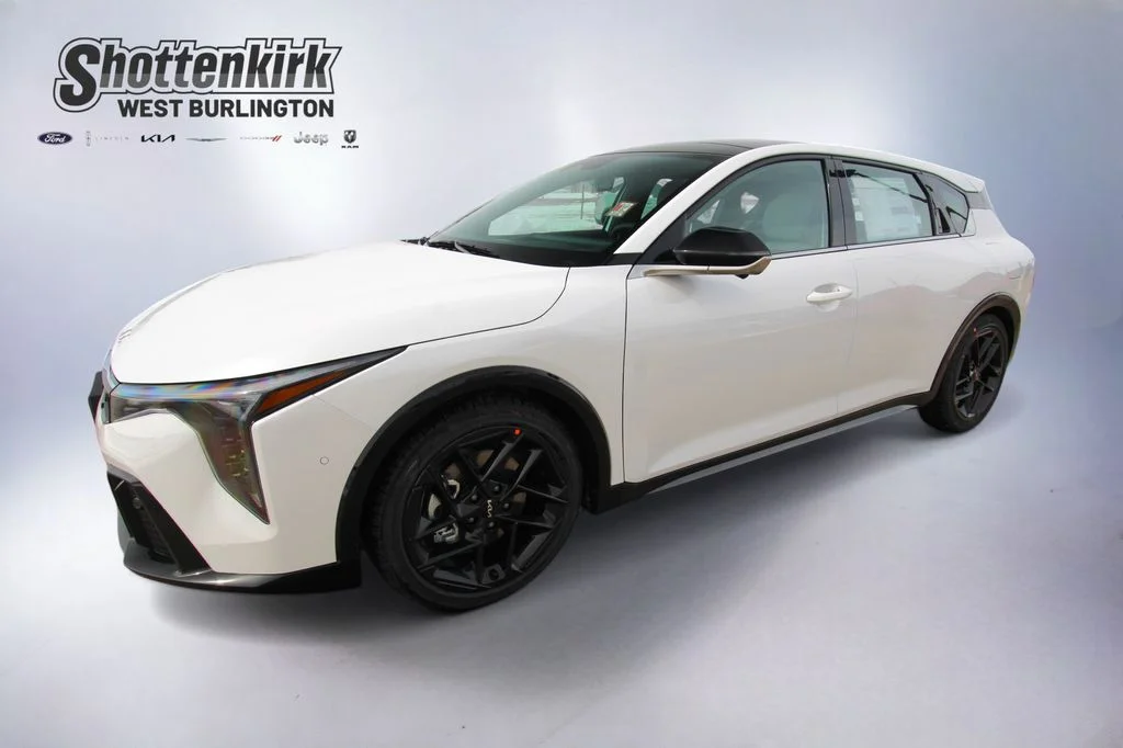 2026 Kia K4 GT-Line Turbo AT Hatchback's photo