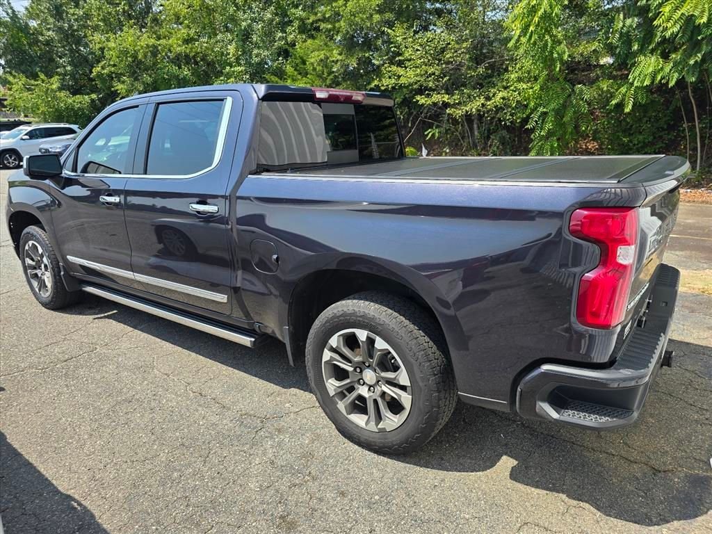 Used 2023 Gray Chevrolet High Country image 12
