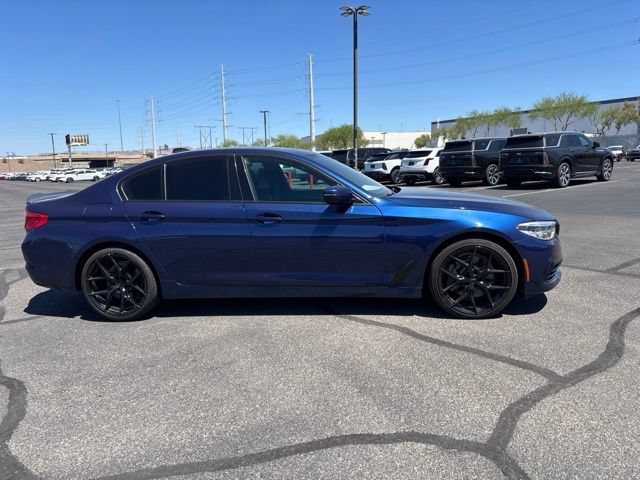 Used 2019 Blue BMW 540i image 4