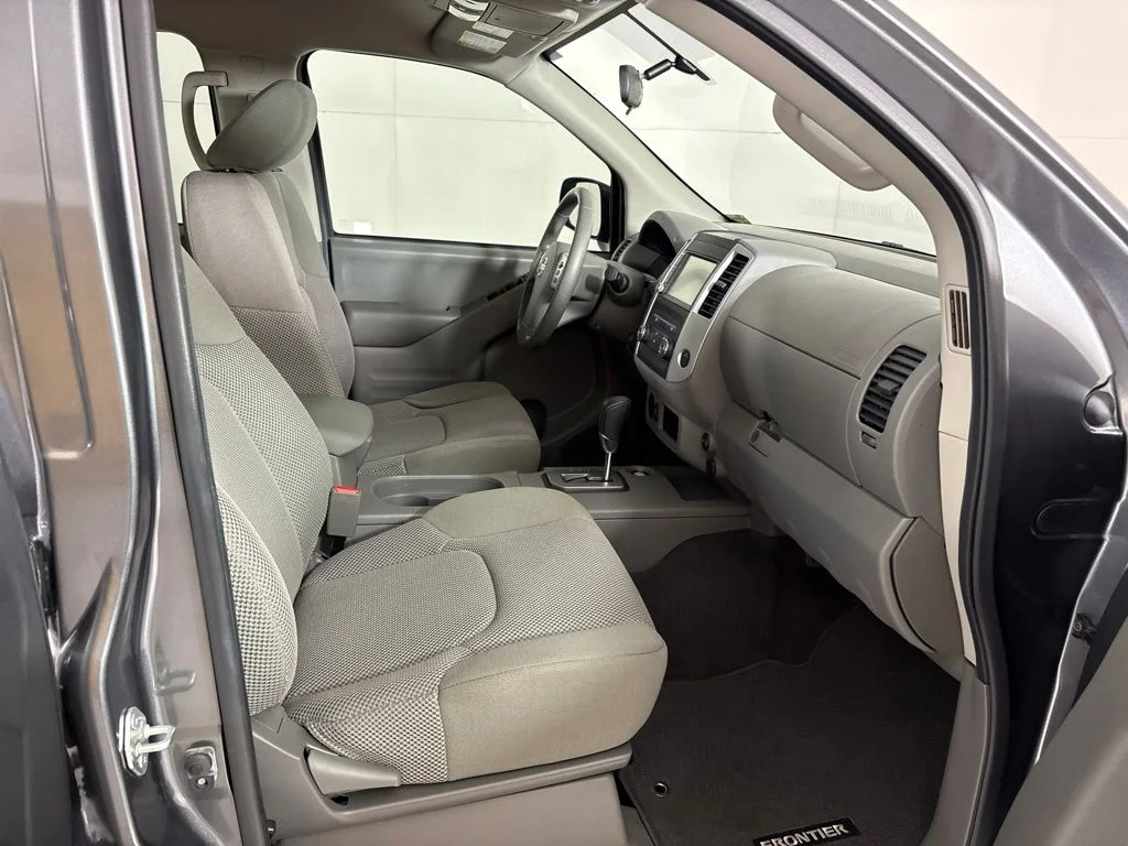 Used 2021 Gray Nissan SV image 14