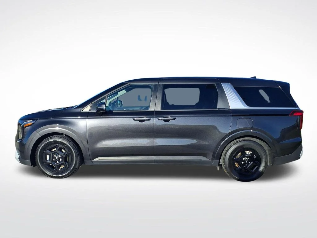 Used 2025 Gray Kia LXS image 5