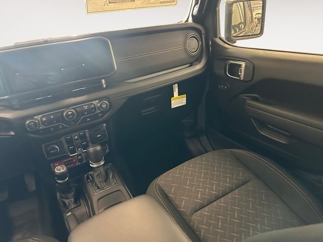 New 2026 Anvil Clear-Coat Exterior Paint Jeep Mojave image 11