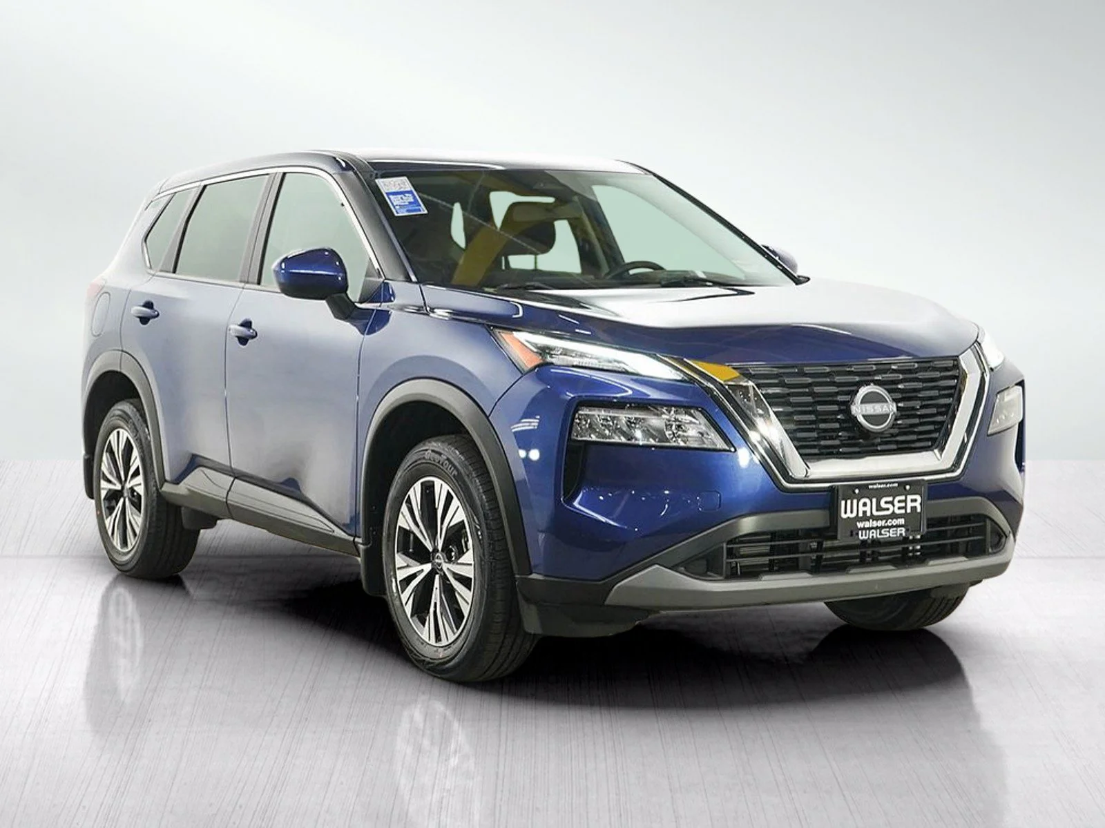 Used 2023 Caspian Blue Metallic Nissan SV image 7