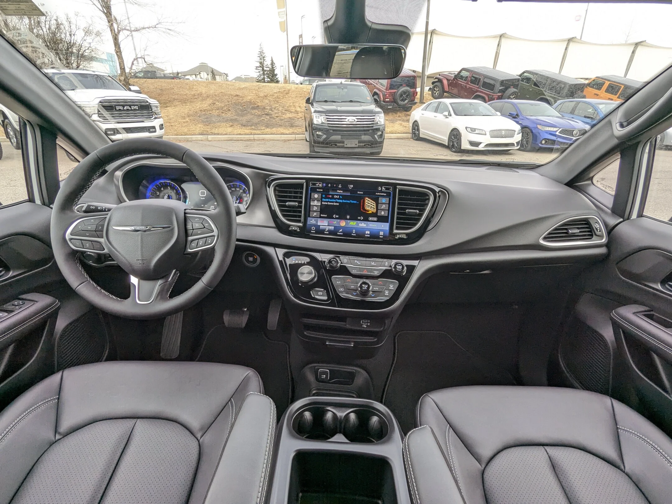 New 2026 White Chrysler SXT - - FWD - Power Liftgate - Power Sliding Doors - Leather & More! image 25