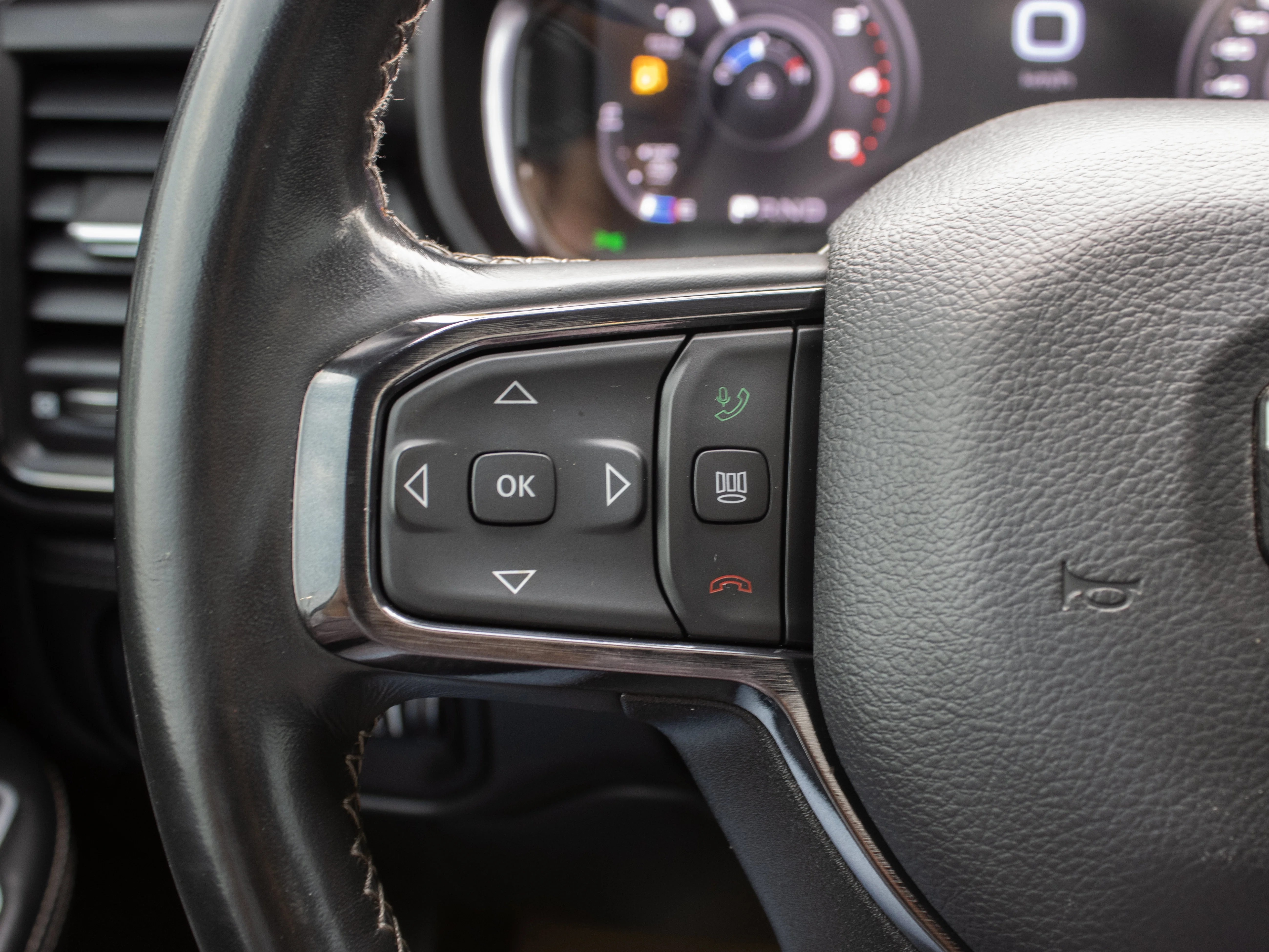Used 2023 Black RAM Limited*Dually | 6.7L Cummins HO | 4.10 Rear Axle | 5th Wheel & Gooseneck Prep | image 27