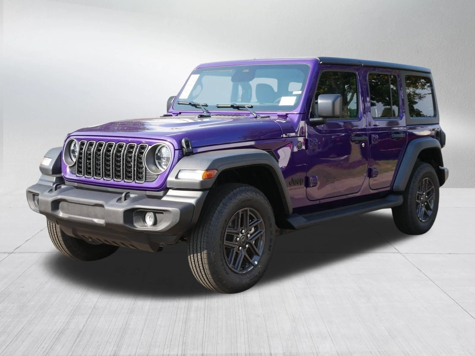 New 2026 Reign Exterior Paint Jeep Sport S image 3