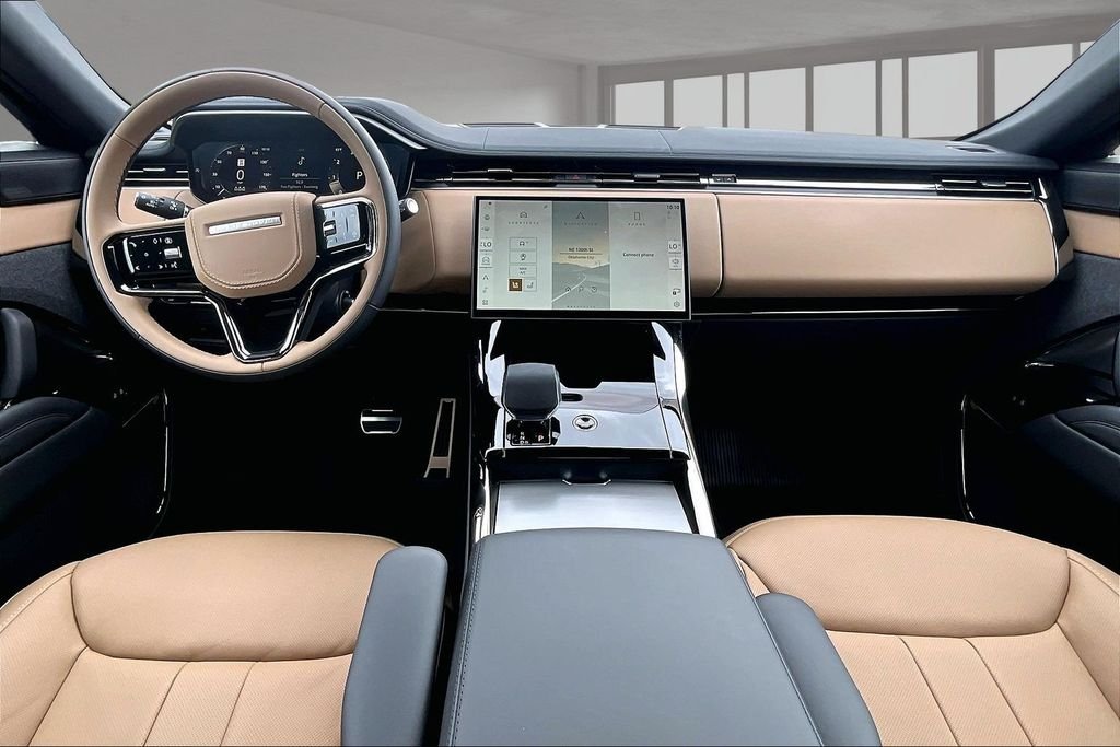 New 2026 Fuji White Land Rover Dynamic SE image 5