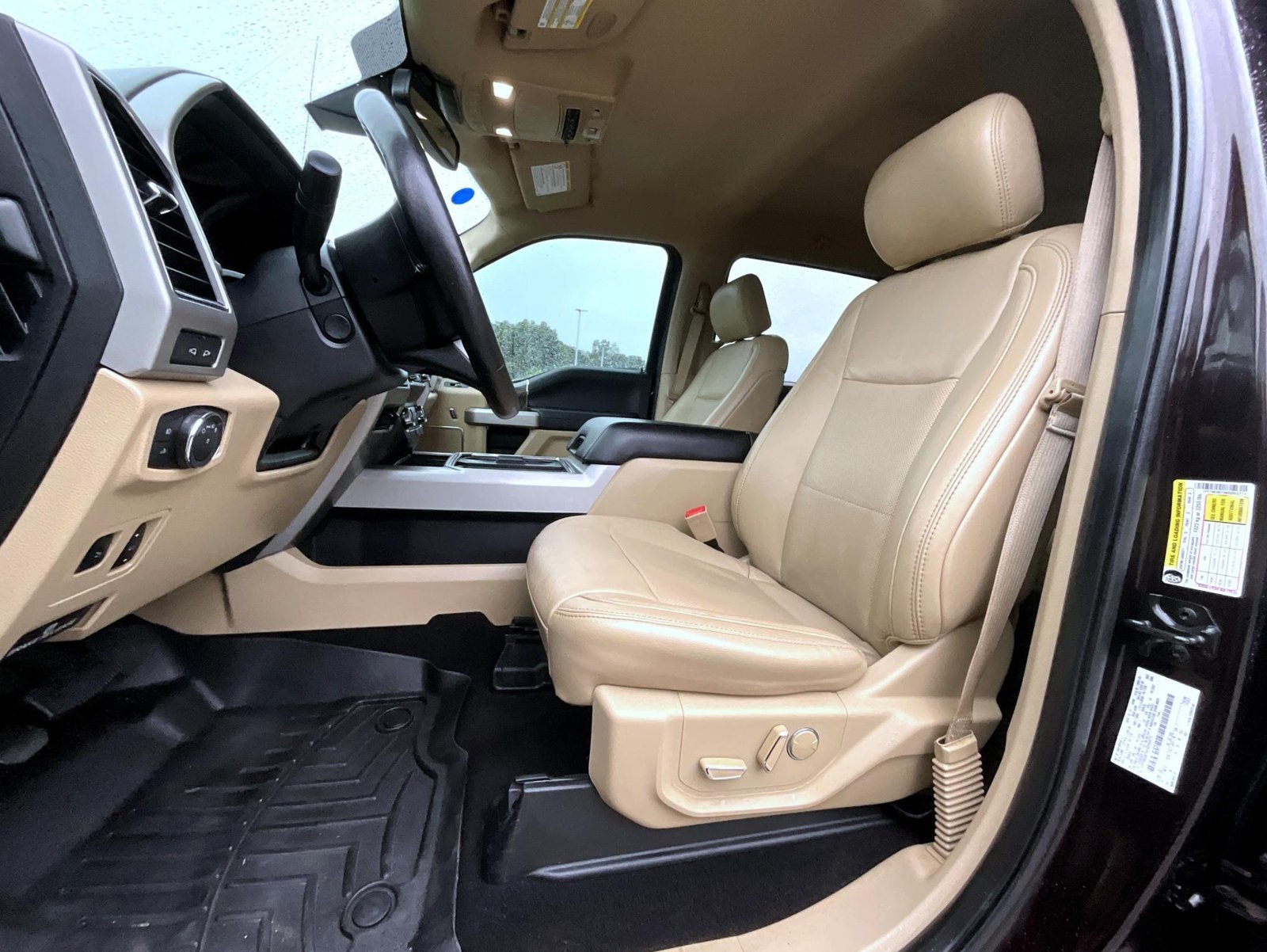 Used 2019 Red Ford Lariat image 12
