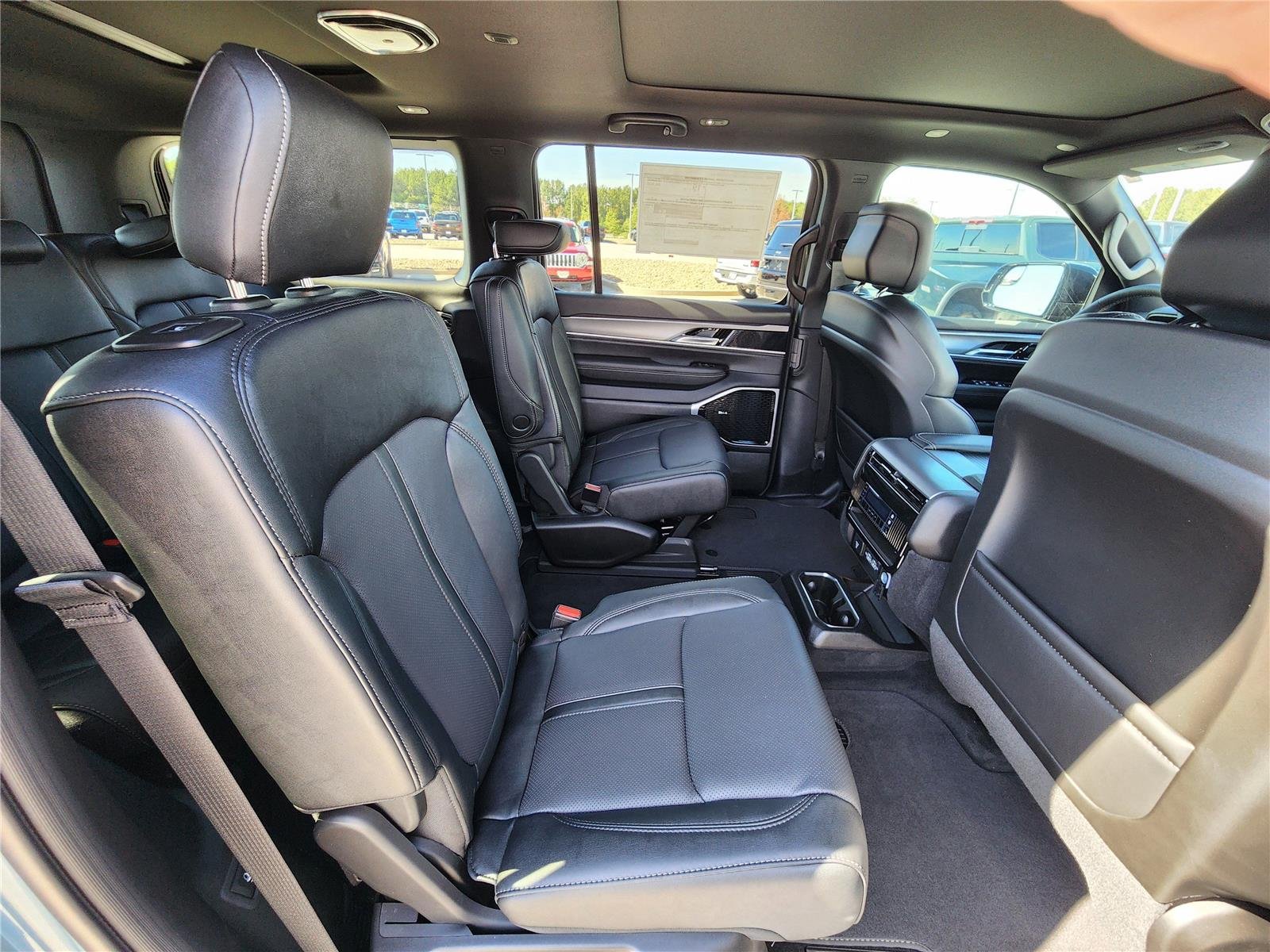 New 2026 Steel Blue Exterior Paint Jeep Limited Altitude image 8