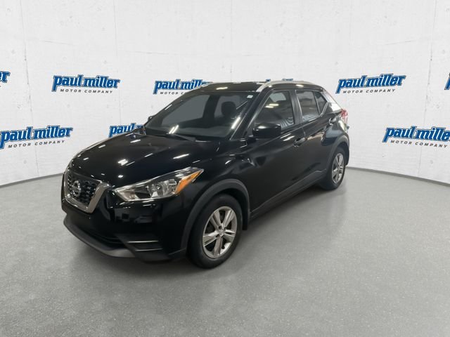 Used 2018 Black Nissan S image 6