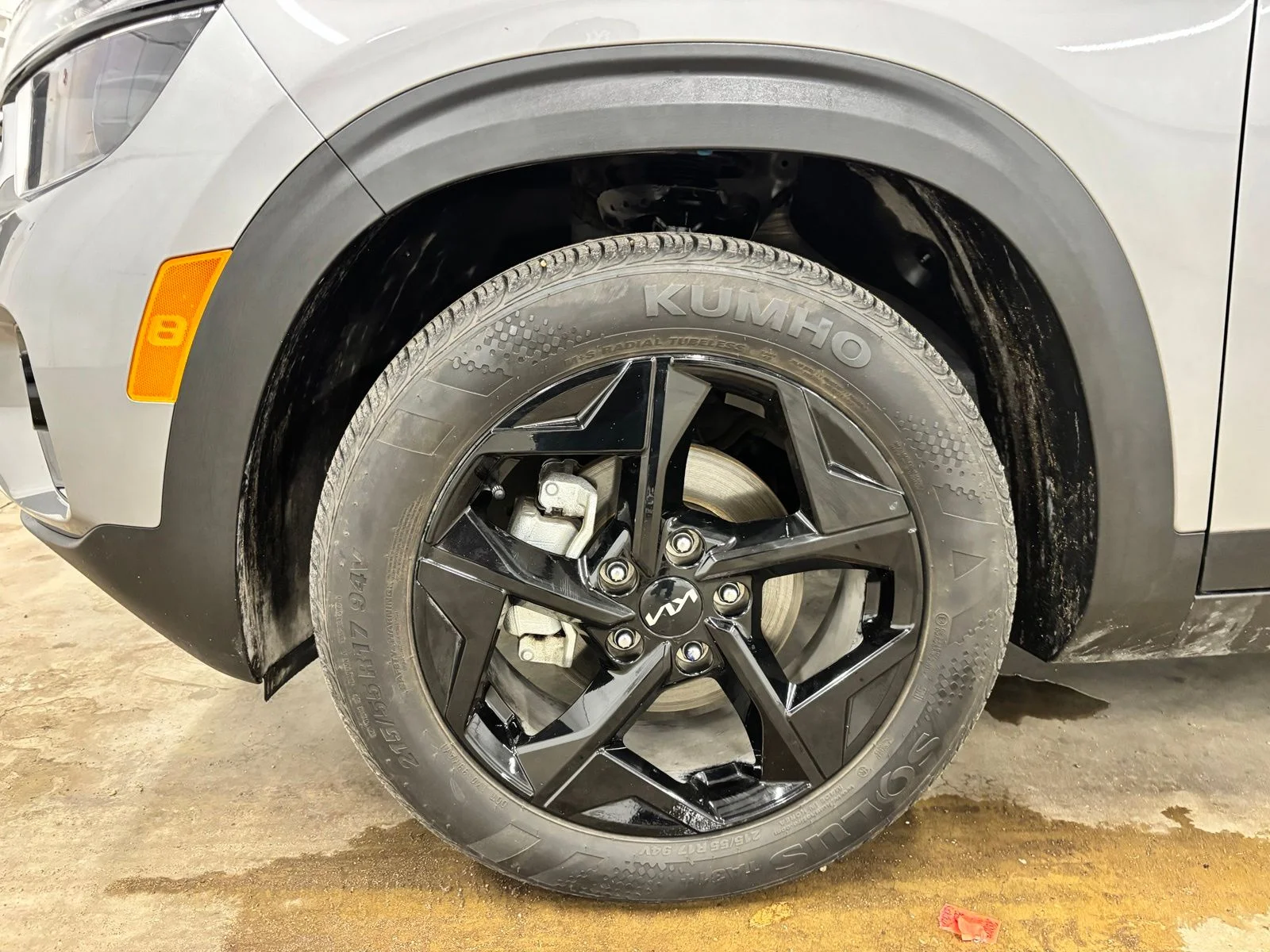 Used 2026 Gray Kia EX image 9