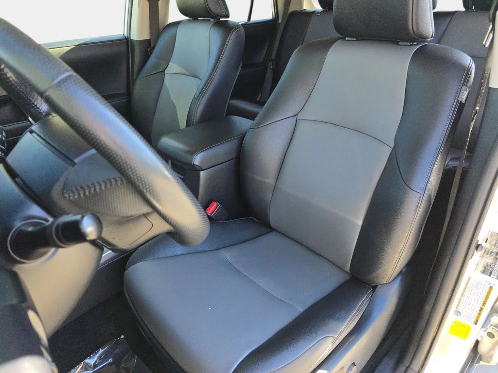 Used 2023 Silver Toyota SR5 Premium image 15
