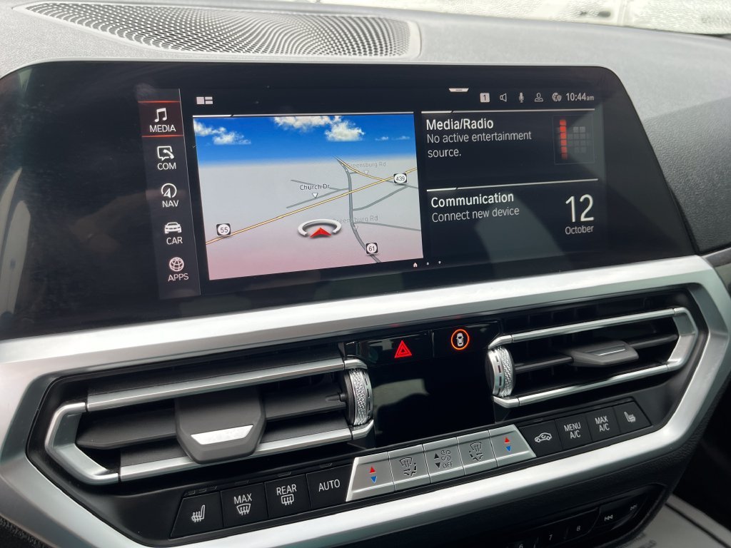 Used 2022 White BMW 330i xDrive image 18