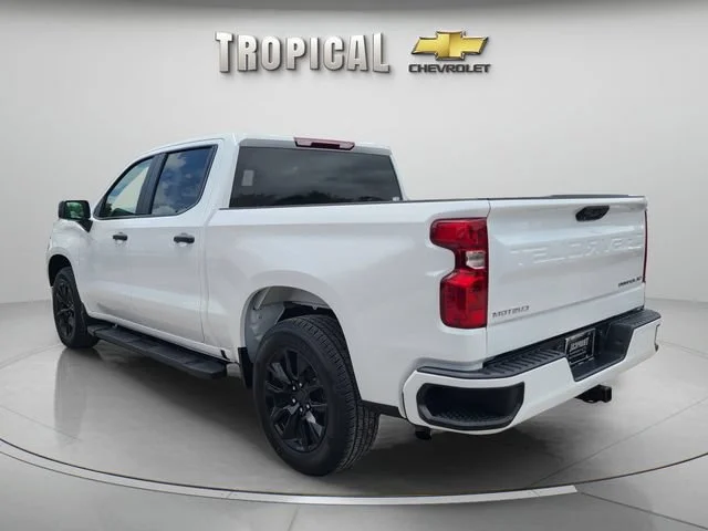 Used 2025 Summit White Chevrolet Custom image 3