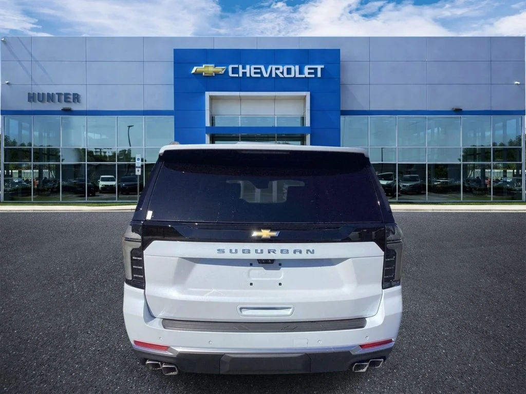 New 2026 Polar White Tricoat Chevrolet High Country image 3