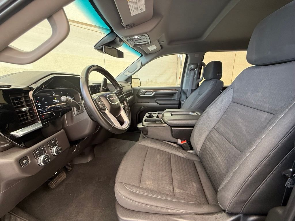 Used 2024 Onyx Black GMC Elevation image 35