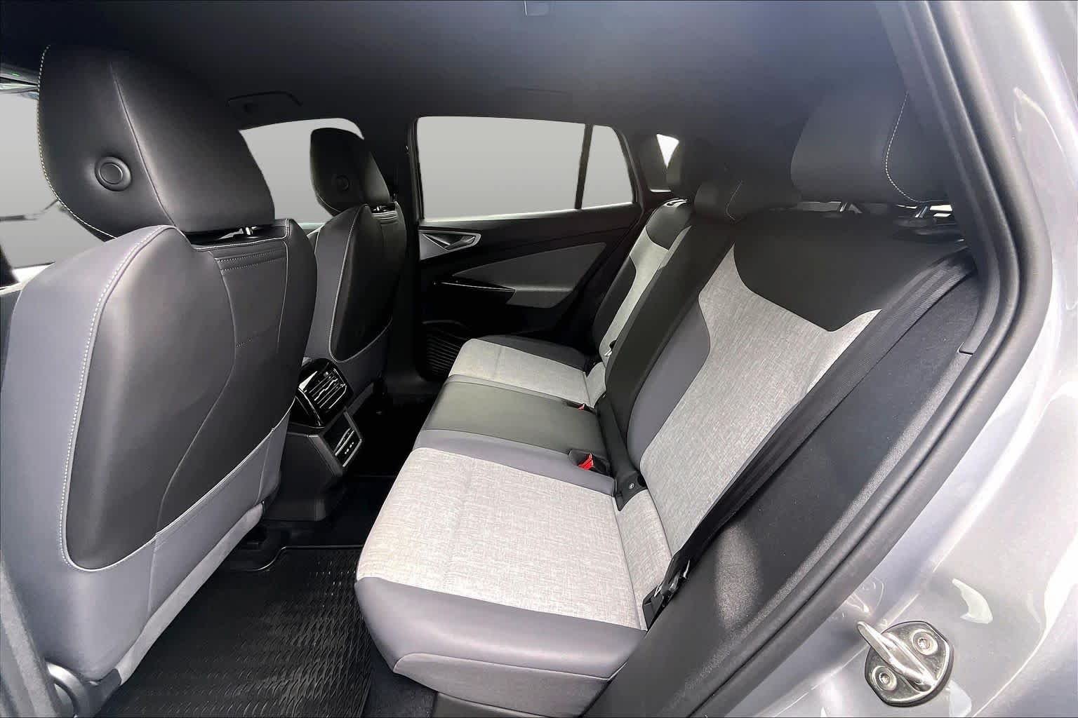 Certified Used 2025 Silver Mist Metallic Volkswagen Pro image 20