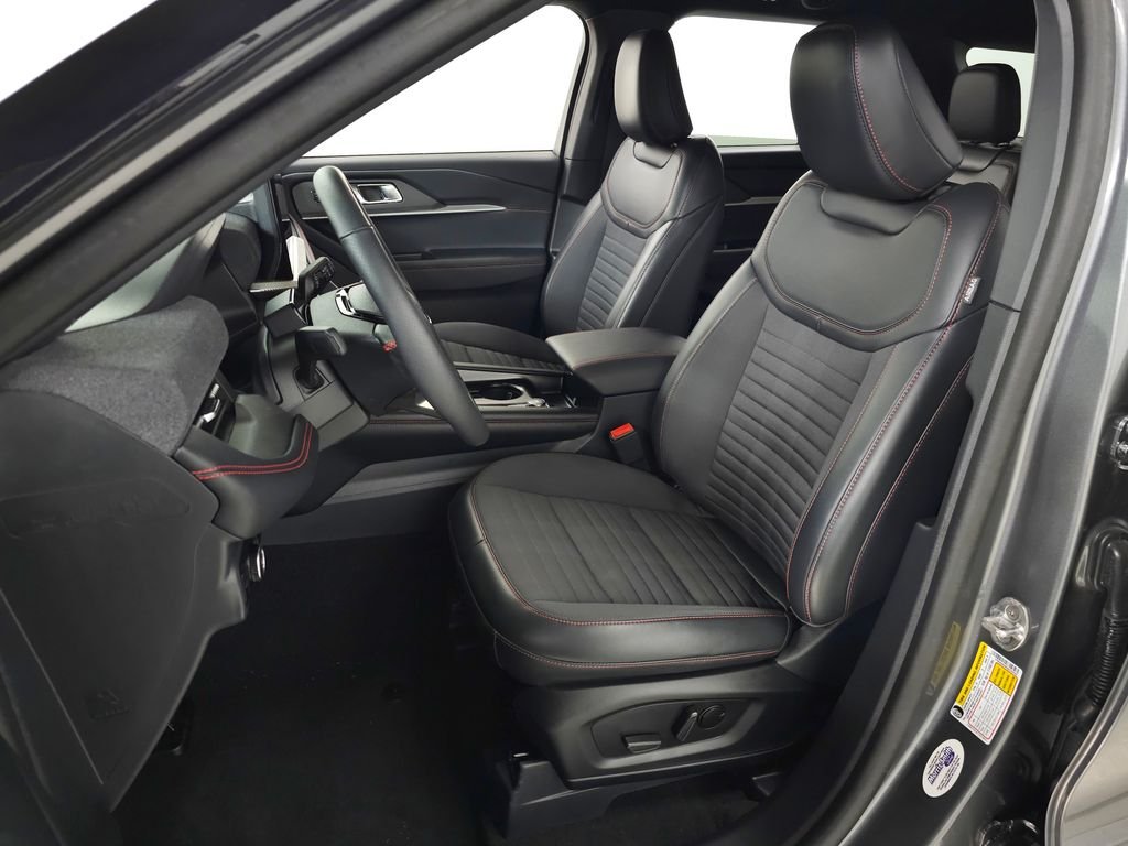 Used 2025 Gray Metallic Ford ST-Line image 18