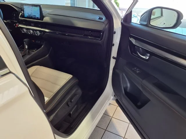 2025 Honda CR-V Sport Touring - Photo 28