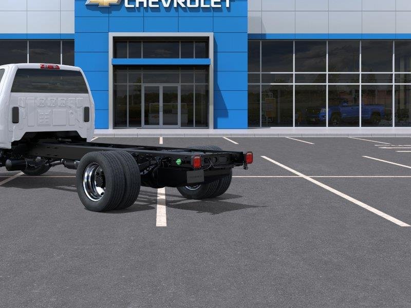New 2026 Summit White Chevrolet WT image 14