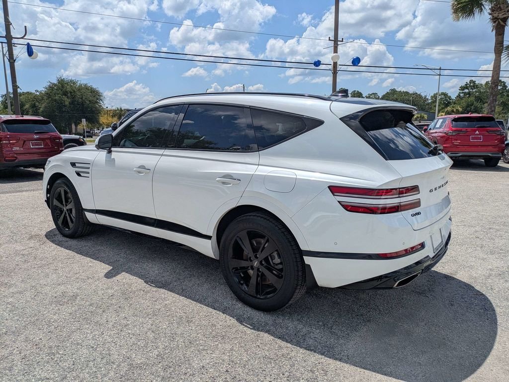 Used 2022 White Genesis 3.5T image 5