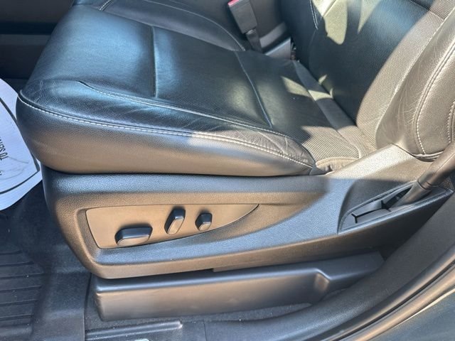 Used 2019 Gray Chevrolet Premier image 9