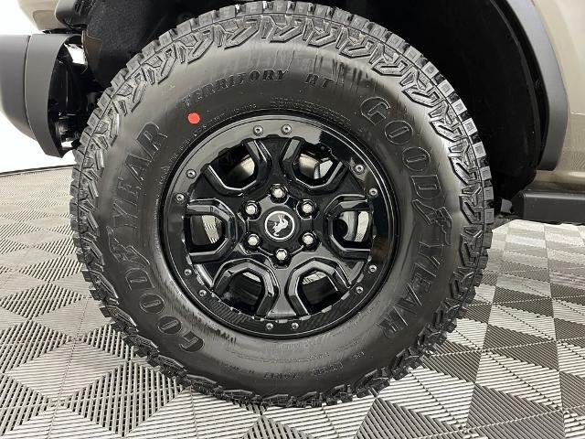 New 2025 Marsh Gray Ford Badlands® image 38