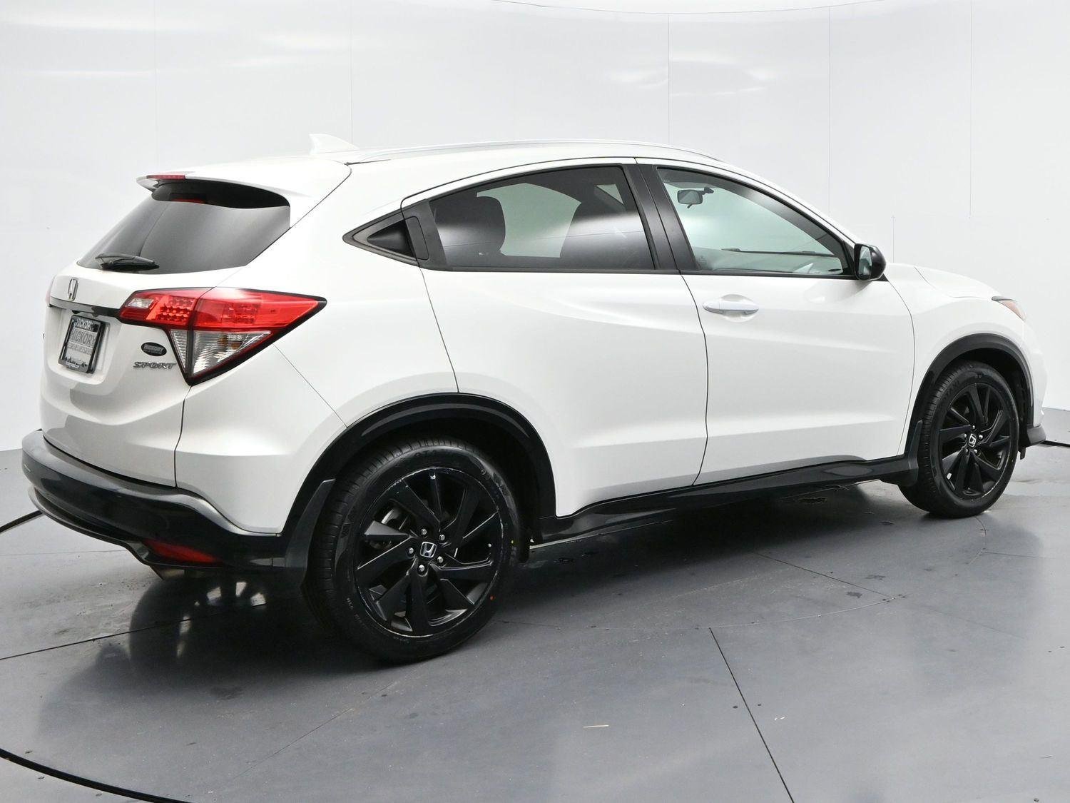 Used 2022 Platinum White Pearl Honda Sport image 7