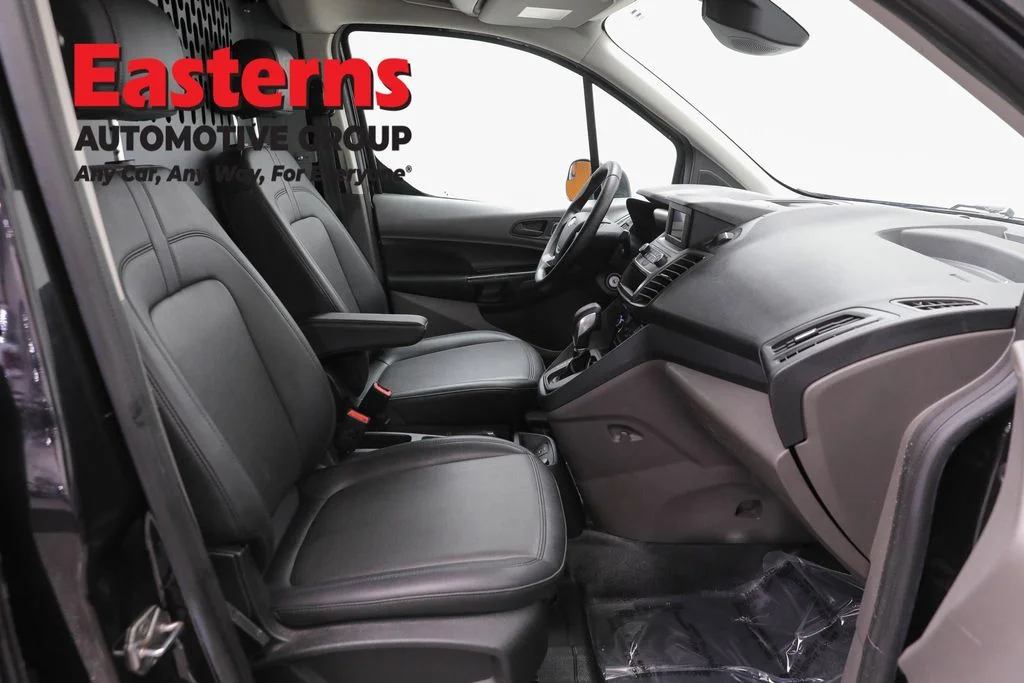 Used 2022 Black Ford XL image 22