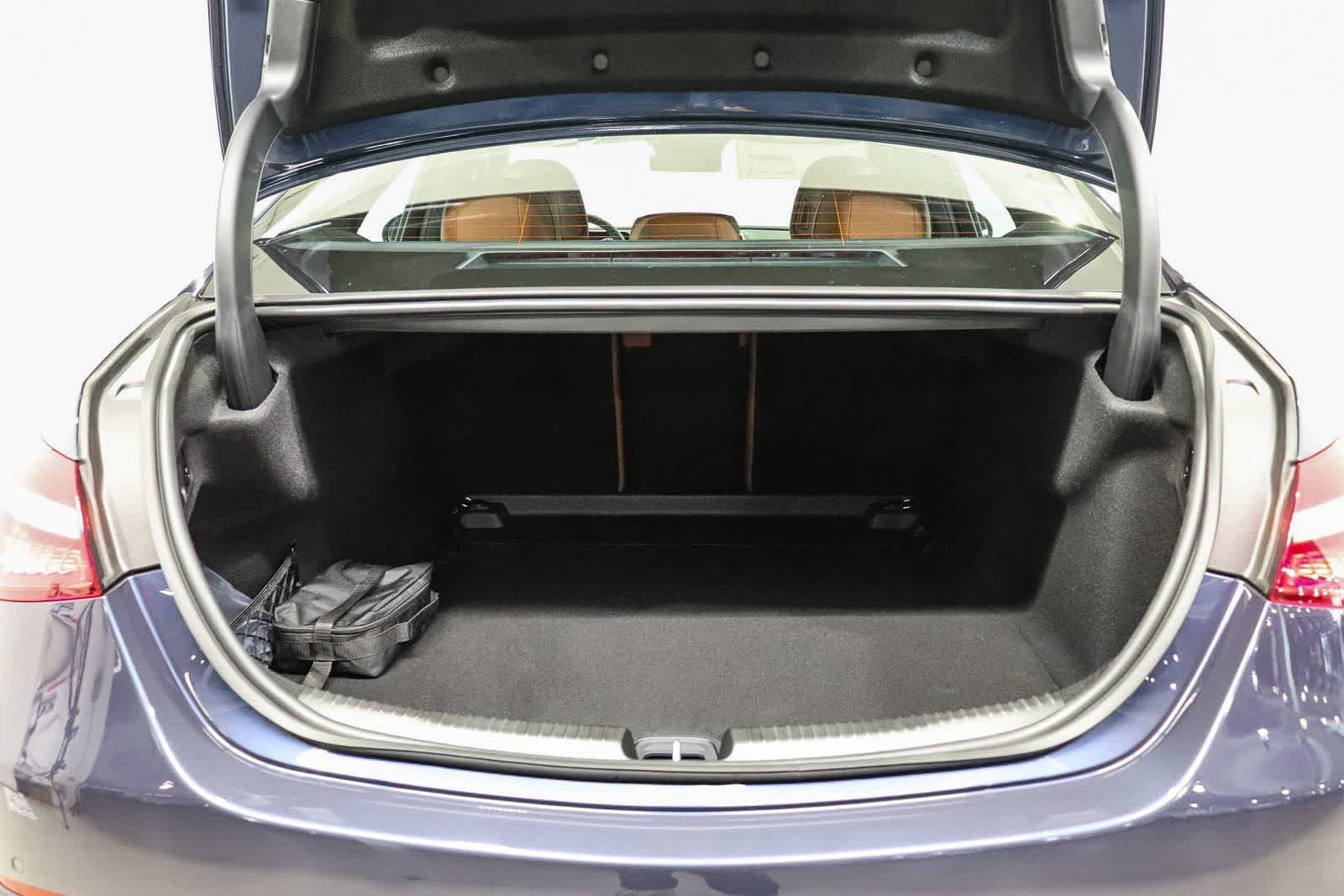New 2026 Twilight Blue Metallic Mercedes-Benz C 300 image 12