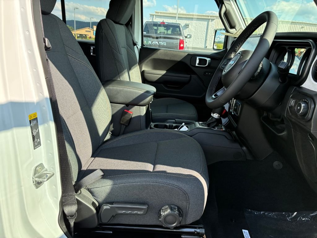 New 2026 White Jeep Sport RHD image 7