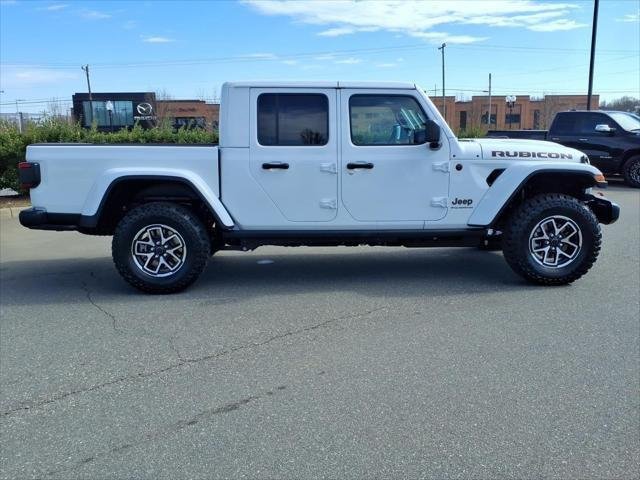 New 2026 Bright White Clear-Coat Exterior Paint Jeep Rubicon image 11