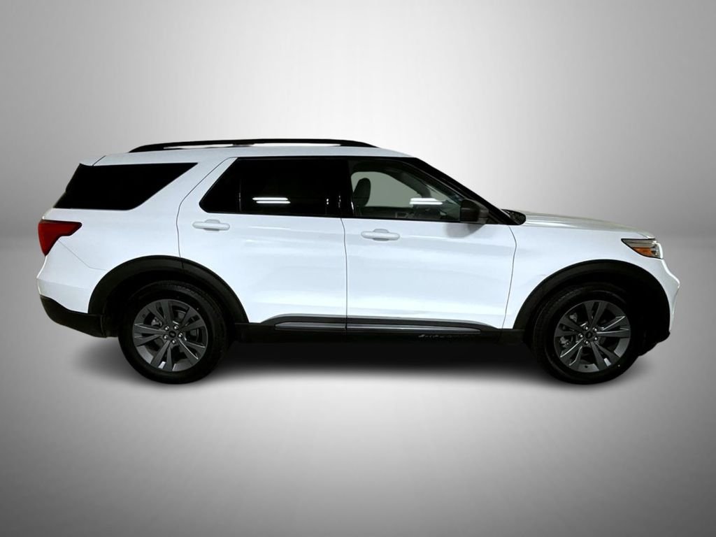 Used 2021 White Ford XLT image 4