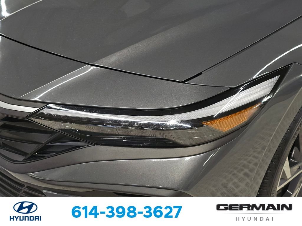 2025 Hyundai Elantra SEL - Photo 15