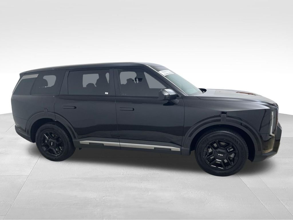 Used 2027 Black Kia LX image 6