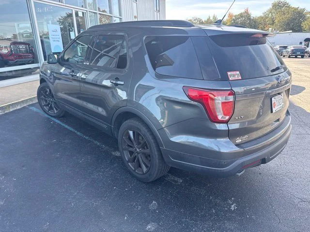 Used 2019 Gray Ford XLT image 10