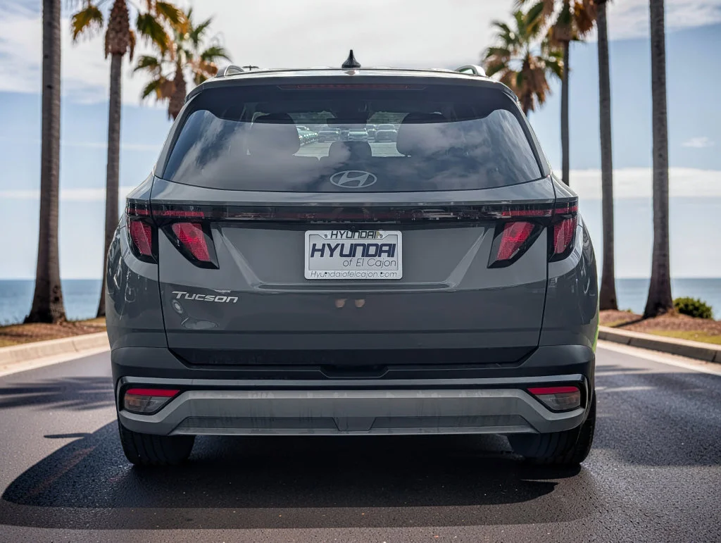 Used 2025 Gray Hyundai SEL image 6