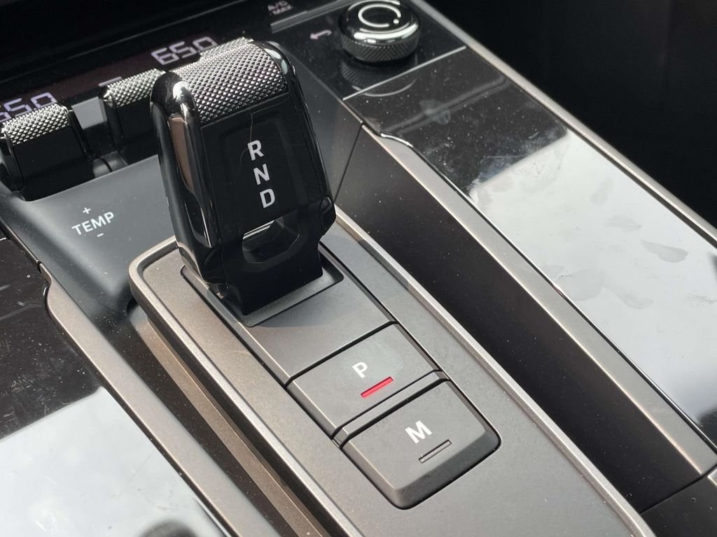 Used 2020 Dolomite Silver Metallic Porsche Carrera S image 30