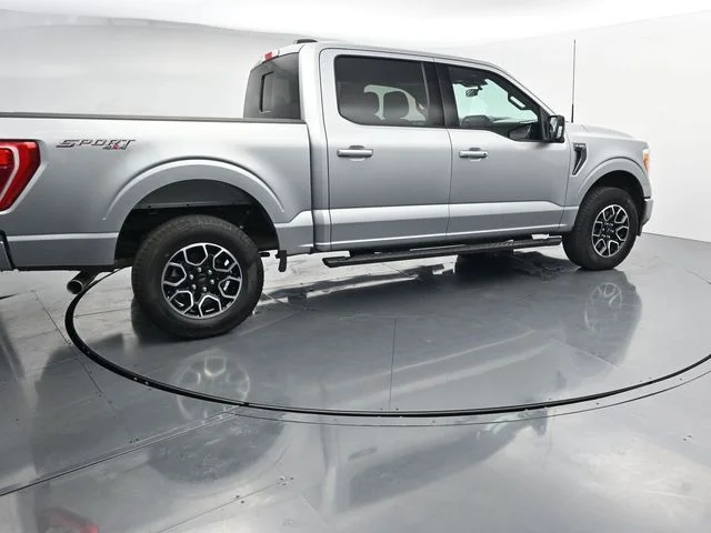 Used 2023 Silver Ford XLT image 9