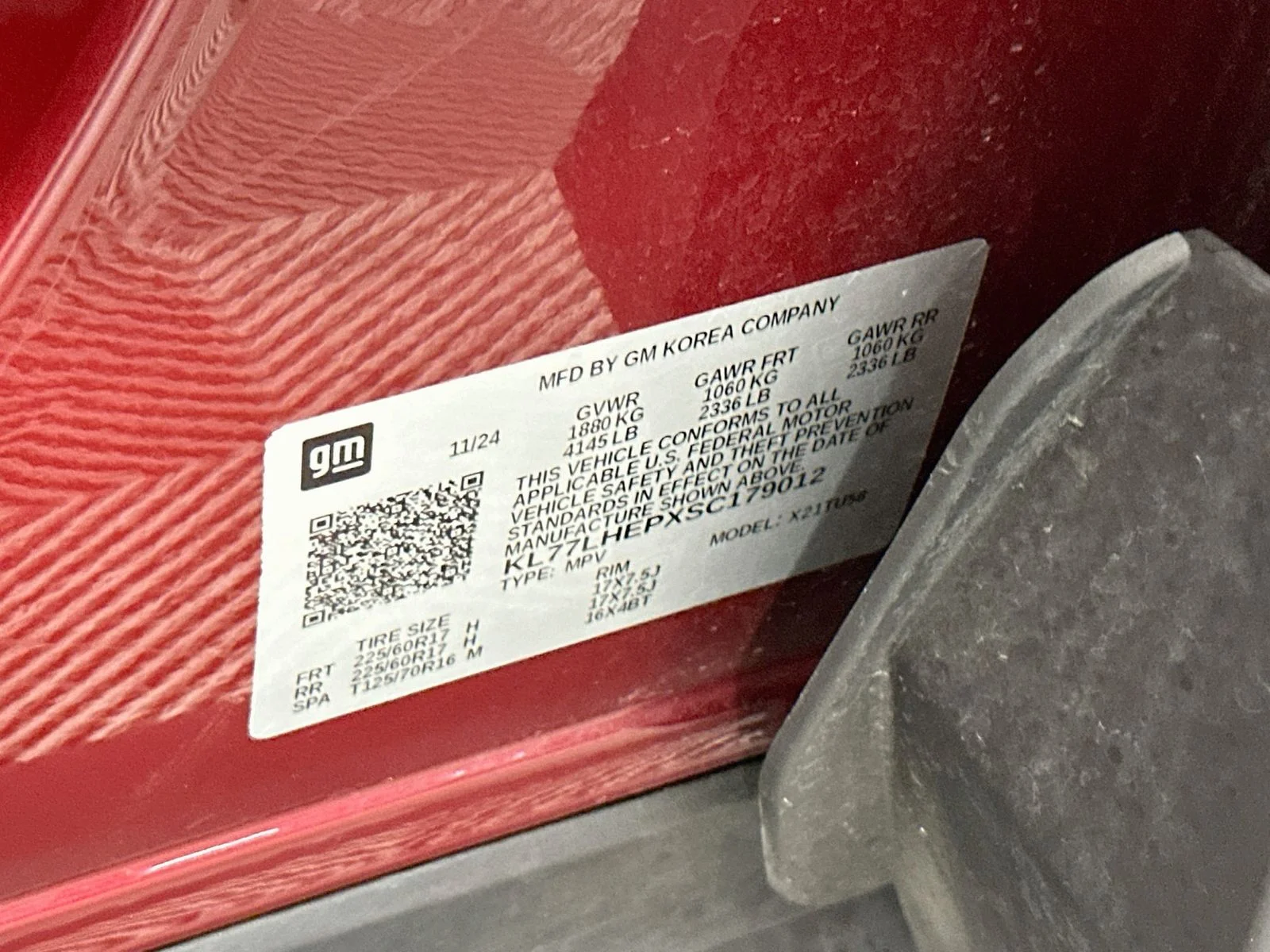 Used 2025 Crimson Metallic Chevrolet LT image 30