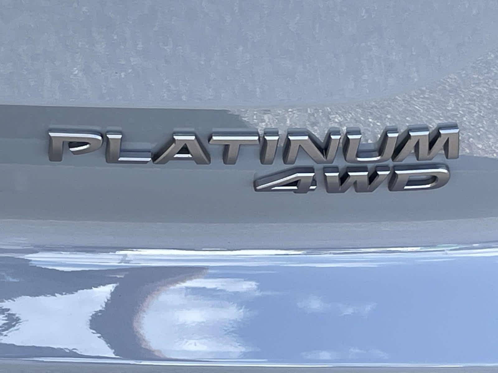 New 2026 Boulder Gray Pearl/Super Black Nissan Platinum image 14