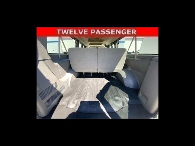 2022 Chevrolet Express Passenger LS - Photo 15