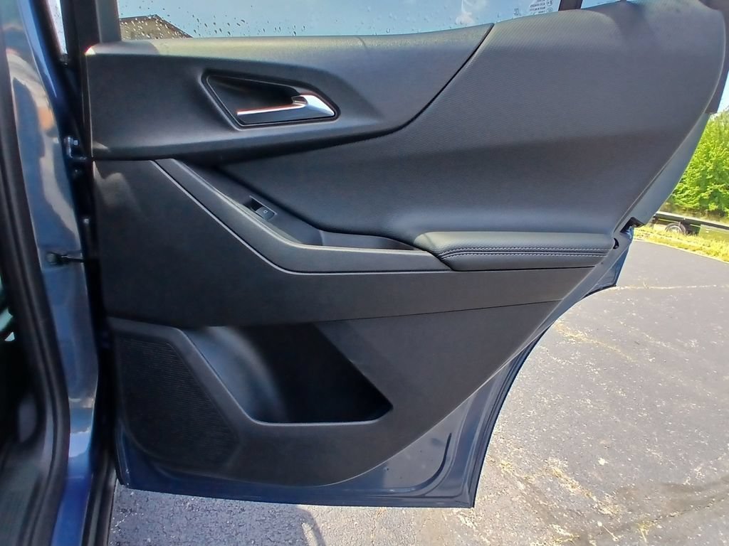 2027 Chevrolet Equinox LT - Photo 16