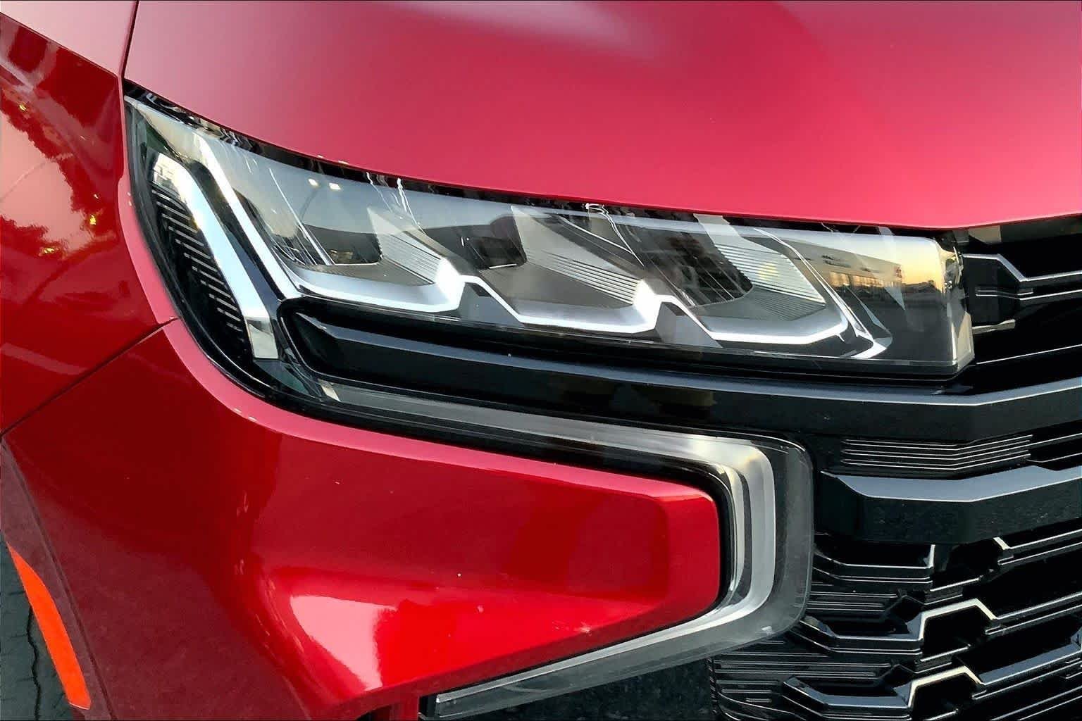 Used 2023 Radiant Red Tintcoat Chevrolet Z71 image 23
