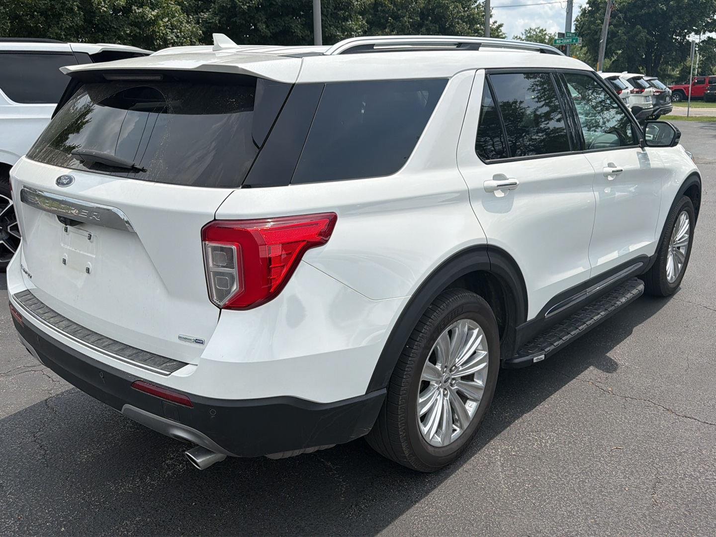 Used 2020 Star White Metallic Tri-Coat Ford Limited image 3