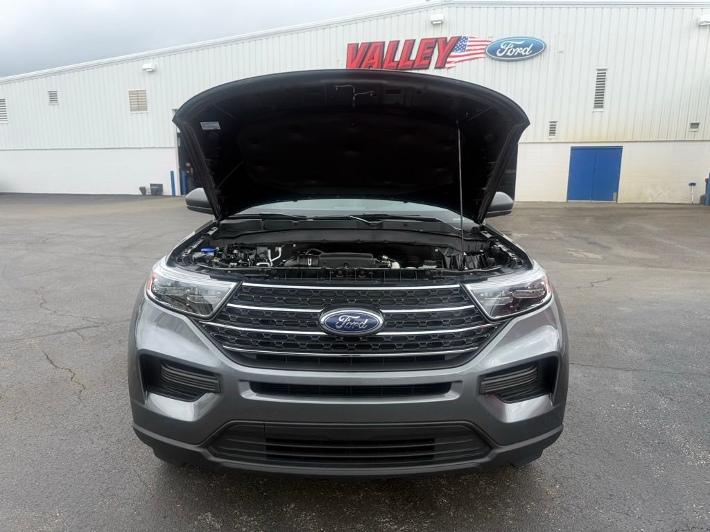 Used 2024 Gray Ford XLT image 59
