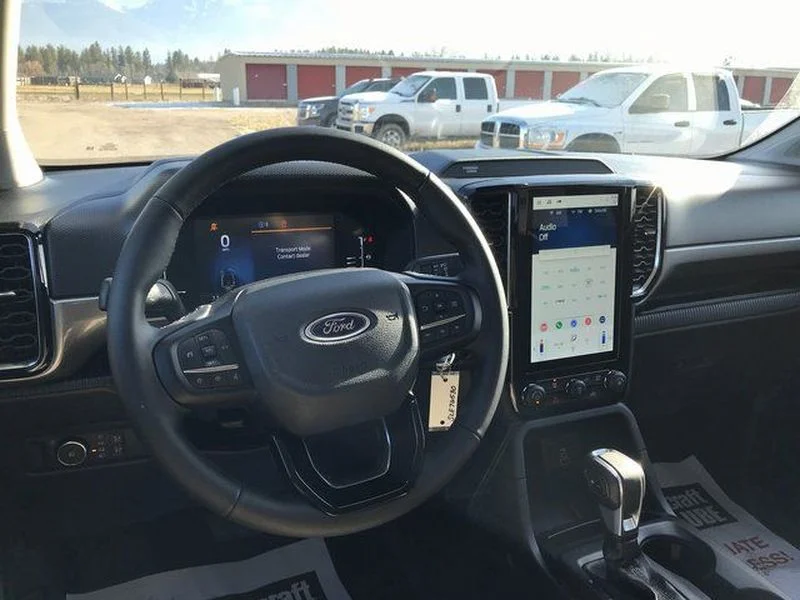 New 2025 Carbonized Gray Metallic Ford XLT image 8